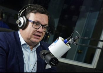 Christian Guevara asume con responsabilidad jefatura de la bancada cyan