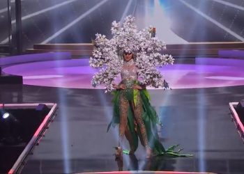 Vanessa Velásquez, Miss El Salvador, demostró su belleza en el desfile de trajes nacionales de Miss Universo