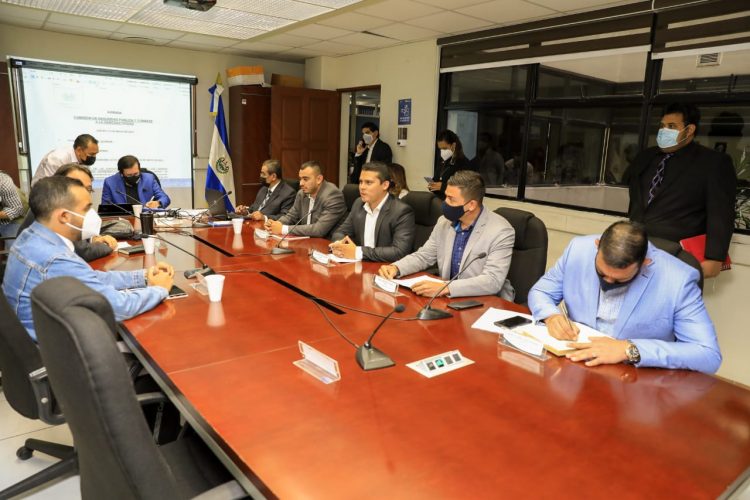 FOTO / @AsambleaSV