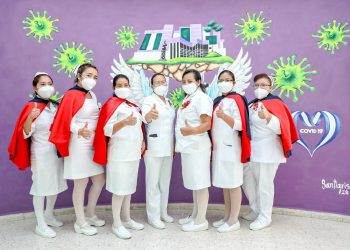 Homenajean a profesionaldes de enfermería del Hospital Nacional de la Mujer
