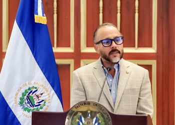 Diputado Ernesto Castro cuestiona a sindicalistas