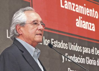 «Espero que esta Asamblea apruebe las leyes que van a sacar al país adelante»: Roberto Kriete