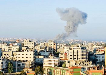 Hamás dispara cohetes de Gaza hacia Israel