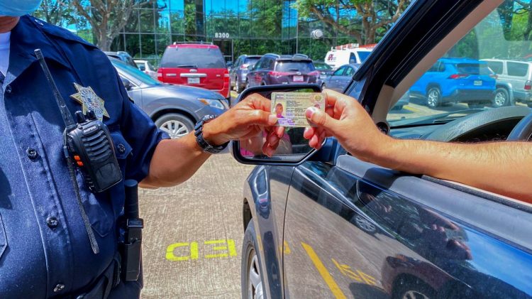 Circulación. Los inmigrantes podrán transitar con mayor seguridad en las principales vías de Houston. Foto cortesía.