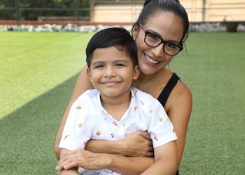 Nelly Alvarado: «Mi hijo y yo, compañeros de baile y vida»