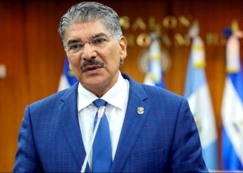 Fiscalía acusará a Norman Quijano por negociar con pandillas