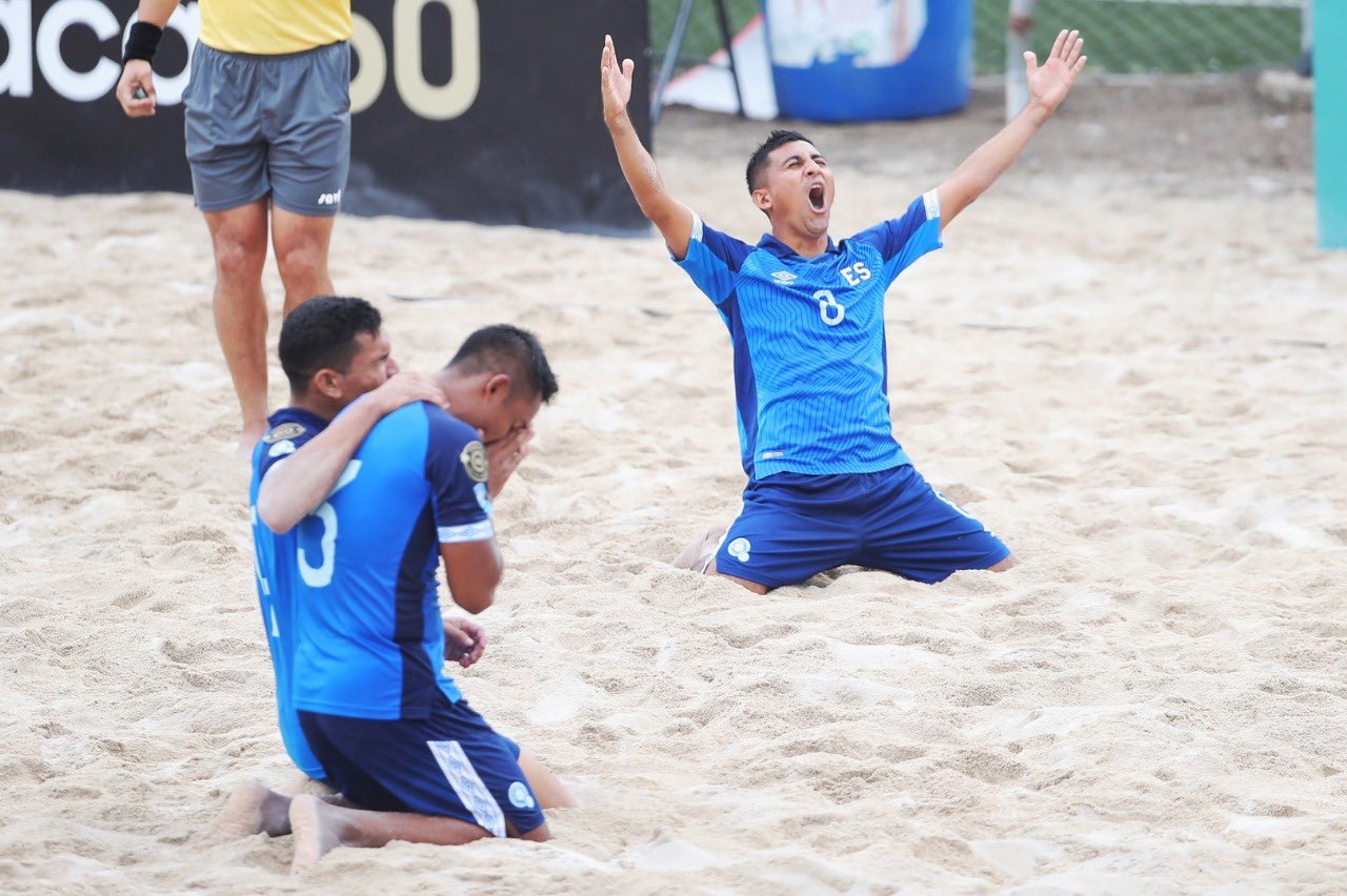 La selección de fútbol playa, con plantel confirmado