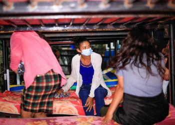 Evacuán a familias de Sacacoyo ante peligro de deslizamiento por lluvias