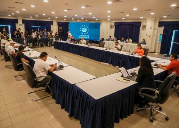 Sindicalistas son recibidos en Casa Presidencial para abordar diversos temas