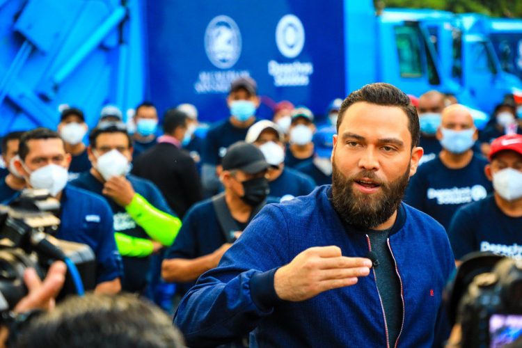 Alcalde de San Salvador, Mario Durán, dijo que la capital estaba al borde de una crisis sanitaria.