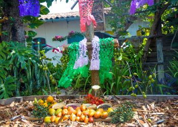 Suchitoto celebró con festival el Día de la Cruz