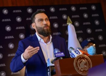 Mario Durán limpia San Salvador en menos de 72 horas