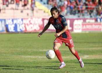 Dustin Corea, delantero de FAS: «Todavía falta el de vuelta, sin ese no tenemos nada»