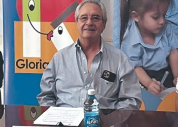 Presentan proyecto en apoyo a mujeres del sector informal de San Salvador
