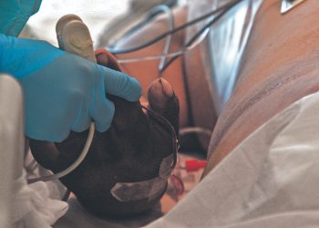 Costa Rica se ahoga entre récord de casos de la COVID-19