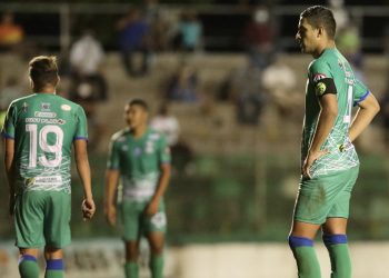 Sonsonate pone su categoría en peligro por impago a sus jugadores