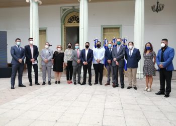 Alcalde tecleño busca cooperación internacional para el desarrollo del municipio