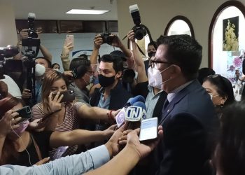 Ministro de Medio Ambiente presenta pieza de correspondencia con reformas a Ley General de Medio Ambiente