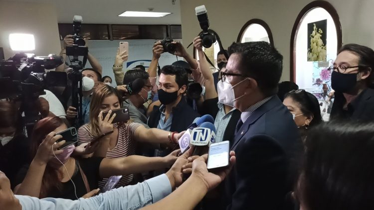El ministro de Medio Ambiente, Fernando López, presentó una pieza de correspondencia que contiene reformas a la Ley General de Medio Ambiente.
