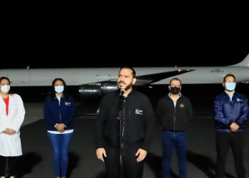 Llega a El Salvador nuevo lote de 204,000 vacunas anti-COVID-19 de AstraZeneca