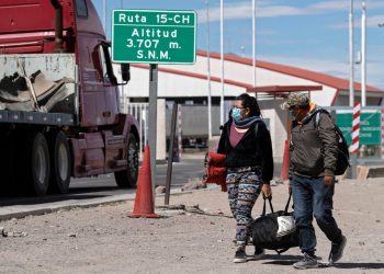 Chile extiende cierre de fronteras hasta el 15 de junio