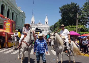 Jean Manes destacó el turismo de El Salvador cuando tuvo el cargo como Embajadora de los EE. UU. en el país