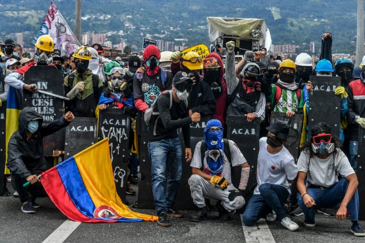 Convocatoria. Una nueva convocatoria está programada para mañana, a un mes del estallido social y económico. Foto AFP.