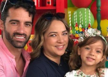 Adamari López anuncia su separación con Toni Costa