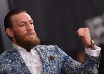 McGregor encabeza lista Forbes de deportistas mejor pagados en 2020, Messi se encuentra en segundo lugar.
