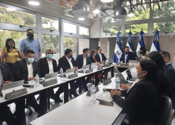 Nuevos alcaldes metropolitanos toman posesión en el COAMSS