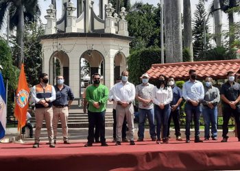 Ministro de Gobernación juramenta 12 comisiones de Protección Civil en Ahuachapán