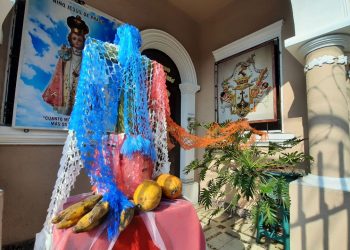 Celebran el Día de la Santa Cruz en El Salvador