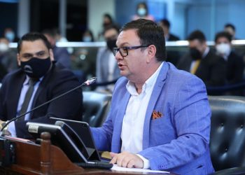 Asamblea elimina beneficios fiscales a periódicos y los obliga a pagar impuestos