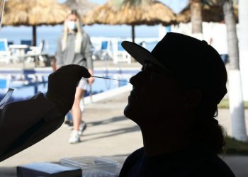 Atletas que participarán en el Surf City El Salvador ISA World Surfing Games se sometieron a pruebas PCR