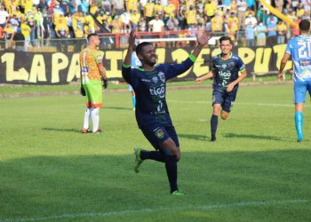 Santa Tecla frenó al «tanque» y está en las semifinales del Clausura