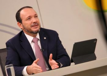 «Suegro de Funes le pagaba las deudas y gastos personales con dinero del Estado»: Gustavo Villatoro