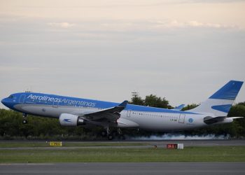 Argentina restringe ingresos a su territorio por temor a variante Delta