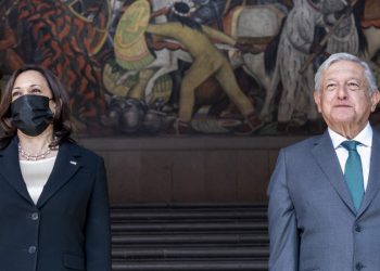 Presidente mexicano pidió a Kamala Harris terminar cooperación militar antidrogas