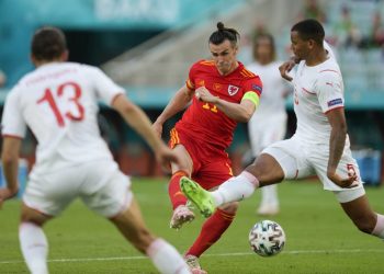 Gales de Bale comienza la Eurocopa con empate ante Suiza