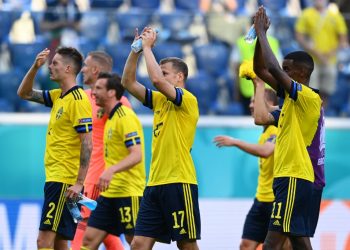 Suecia gana 1-0 a Eslovaquia y se coloca líder del grupo de España