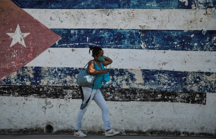 Falsa alarma de tsunami provocó peligrosa estampida en Cuba. FOTO / AFP