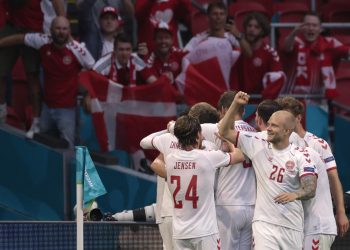 Dinamarca golea 4-0 a Gales y es la primera en cuartos de final de Eurocopa