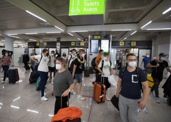 Certificado sanitario europeo busca revivir los viajes en la Unión Europea