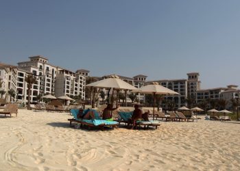 Abu Dabi ofrece vacunas contra el Covid-19 a los turistas