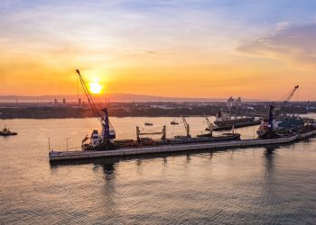 Gobierno salvadoreño avanza en proyecto de rescate y modernización del Puerto de Acajutla