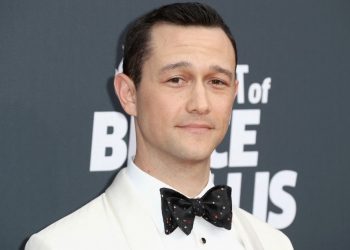 «¡Última llamada, El Salvador!»: actor Joseph Gordon-Levitt busca fotografías del país para un proyecto
