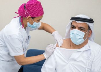 La vacuna o un test PCR negativo, indispensables para ir a espacios públicos en Abu Dabi
