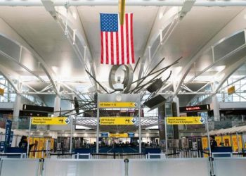 Aeropuertos de EEUU reciben $8,000 millones en ayudas para enfrentar pandemia