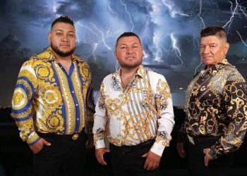 Banda mexicana Los Broncos del Norte cruzan fronteras