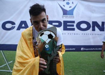 Juan Camilo Delgado, jugador de Platense: «el domingo pasado lloramos de tristeza, hoy de alegría»